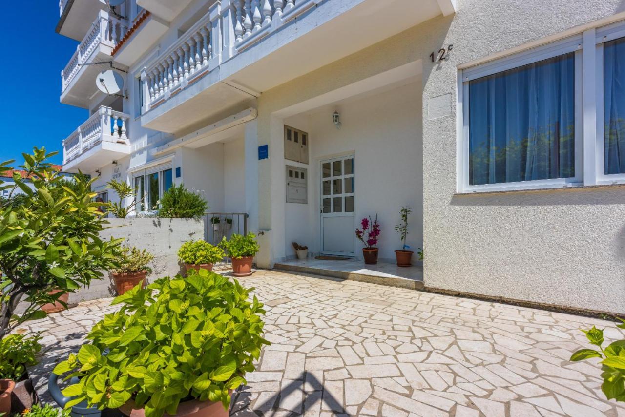 Apartments Antonija Crikvenica Exterior foto