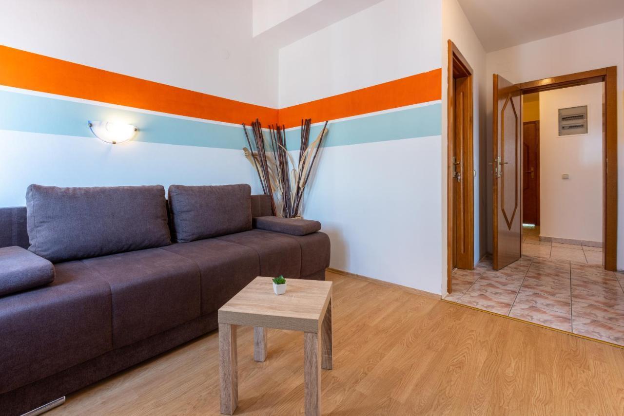 Apartments Antonija Crikvenica Exterior foto