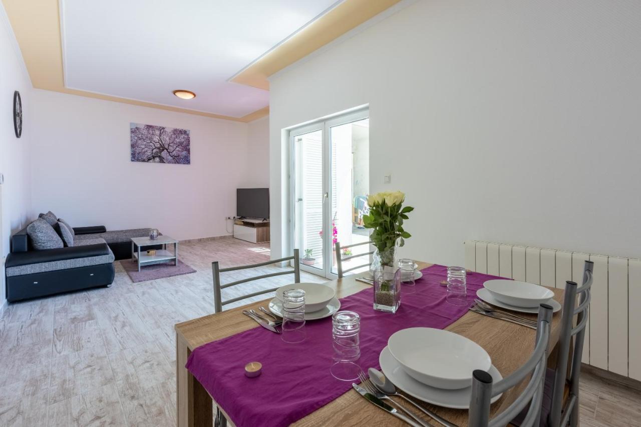 Apartments Antonija Crikvenica Exterior foto