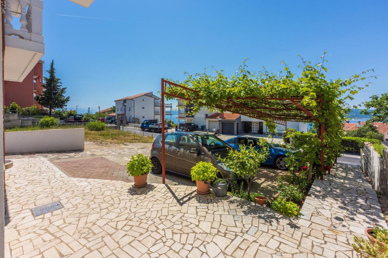 Apartments Antonija Crikvenica Exterior foto