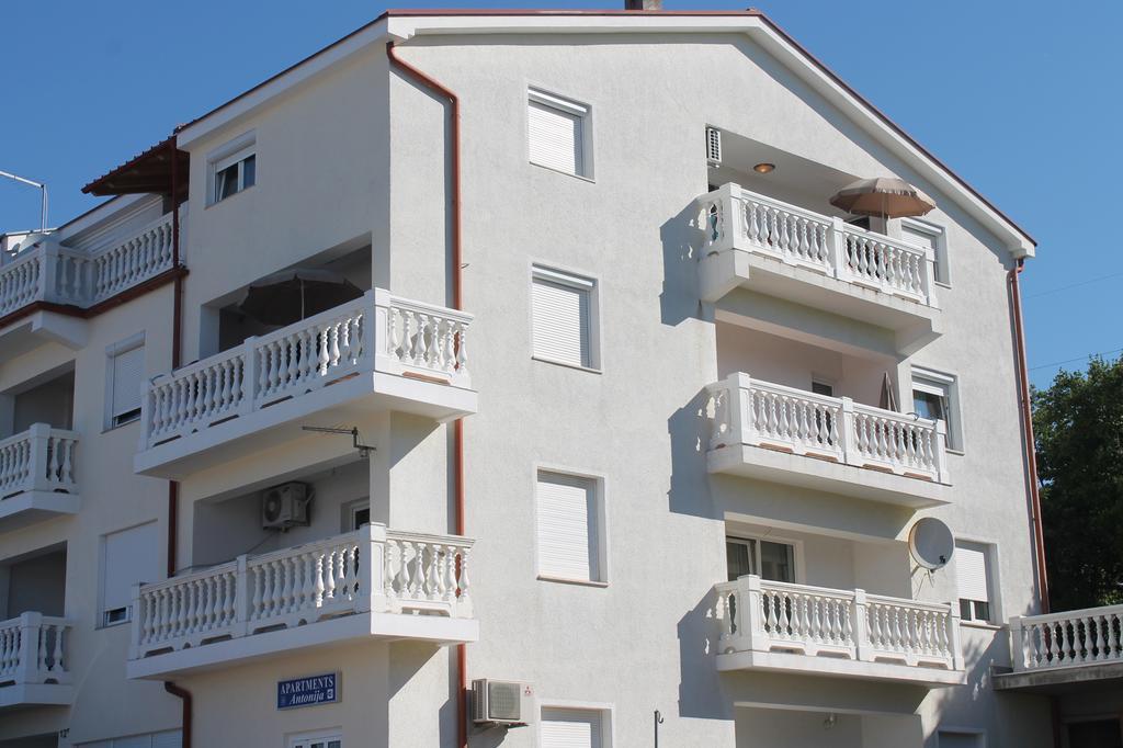 Apartments Antonija Crikvenica Exterior foto